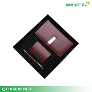 Bộ Giftset văn phòng in logo sổ da + bút ký + hộp name card BVP05