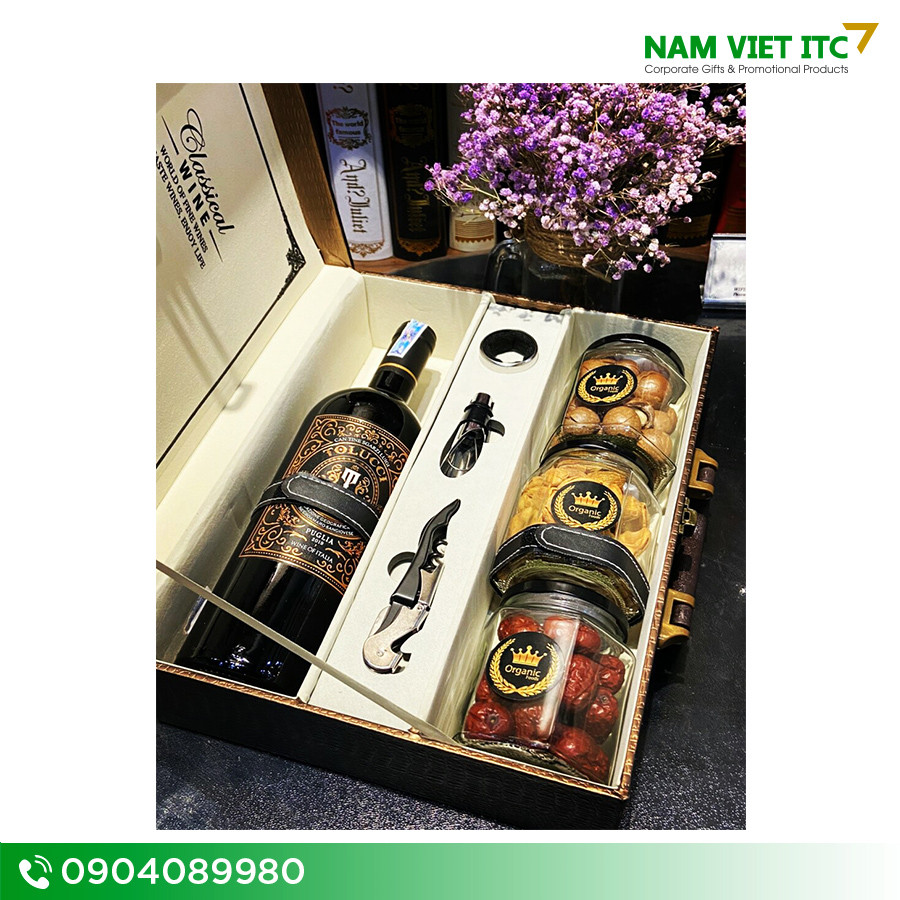 hop-qua-tet-than-tinh Hộp quà Tết rượu da - Thân Tình