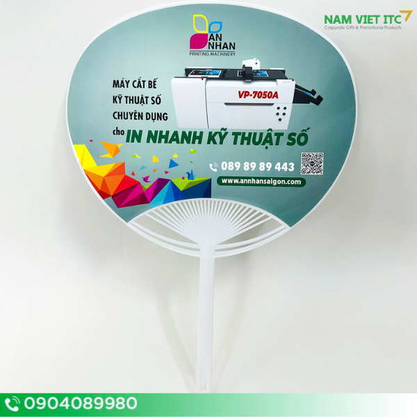 Quạt nhựa nan hoa Quạt nhựa nan hoa