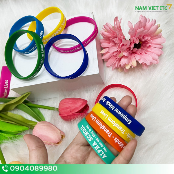Vòng Tay Cao Su In Logo Phẳng Vòng Tay Cao Su In Logo Phẳng