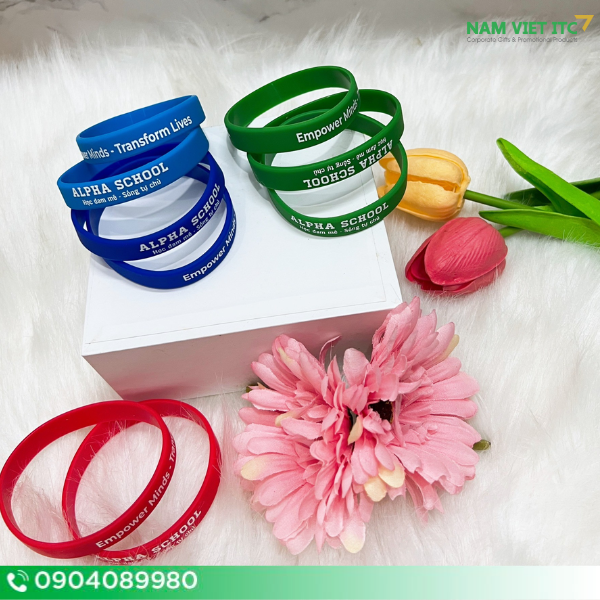 Vòng Tay Cao Su In Logo Phẳng Vòng Tay Cao Su In Logo Phẳng